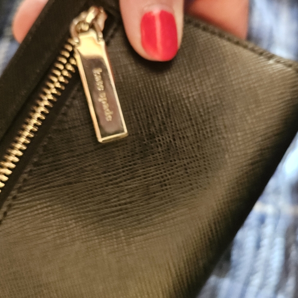 Black Kate Spade wallet - Picture 14 of 14